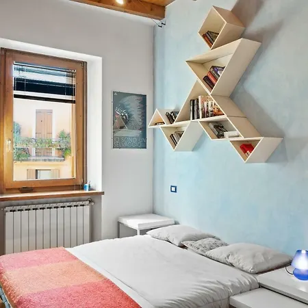 Apartmán Porta Vescovo Colourful Flat