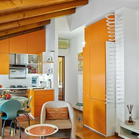 Porta Vescovo Colourful Flat Apartmán