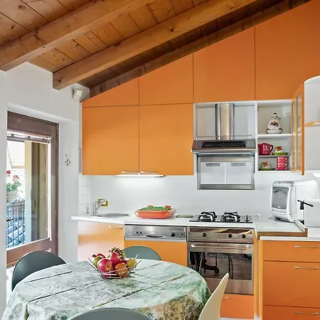 Porta Vescovo Colourful Flat * Verona